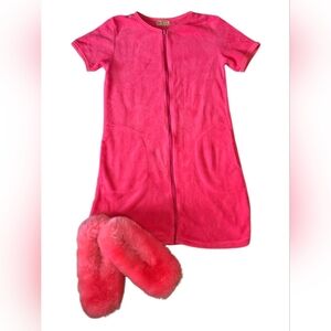 Vintage Bobbie Brooks Robe And Vintage Slippers